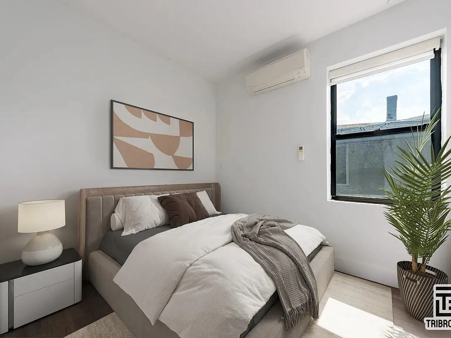 753 Lexington Avenue — Photo 3
