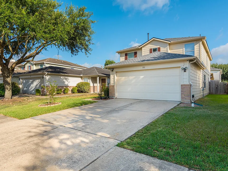 331 Mantova Dr