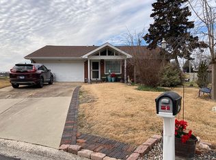 5 Hunt Dr, Swansea, IL 62226