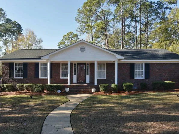 1801 Robinhood Rd, Albany, GA 31707