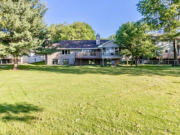 2nd image of 3000 Scenic Valley Dr