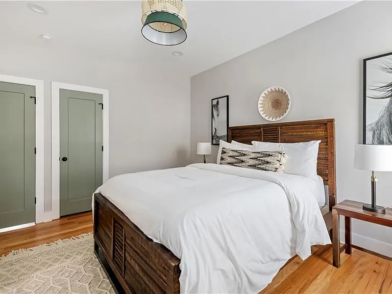 1393 Glenwood Ave SE — Photo 23