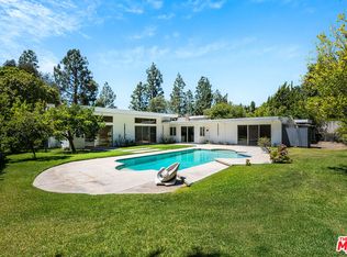 1860 Loma Vista Dr, Beverly Hills, CA 90210