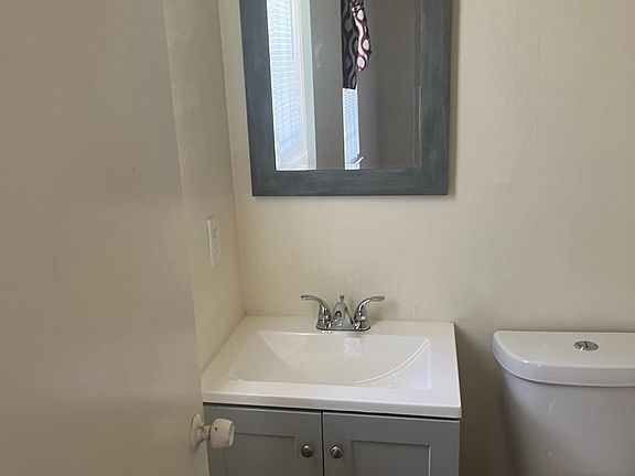 5th image of 3026 Groton Dr