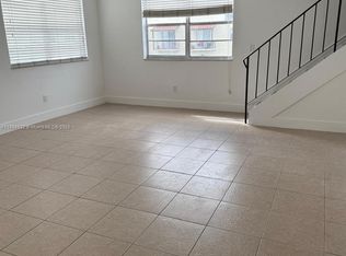 1255 W 53rd St APT 202, Hialeah, FL 33012