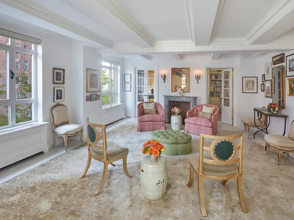 2 Beekman Place image 4 of 11