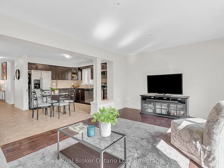 41 Samuel Dr — Photo 13
