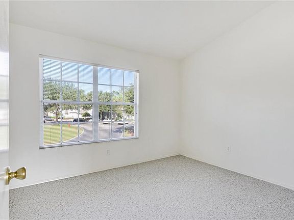 4th image of 2488 Lake Woodberry Cir