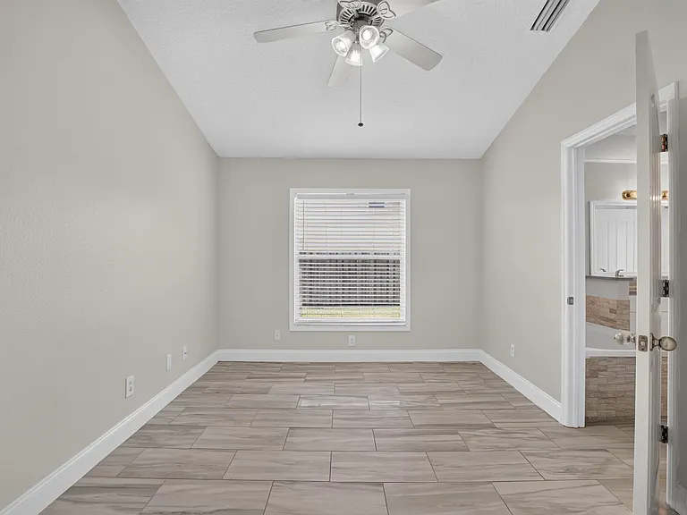 1434 Hatcher Loop Dr — Photo 40