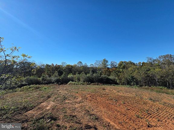 3rd image of Residue Lot Docs 32 Acres Rd
