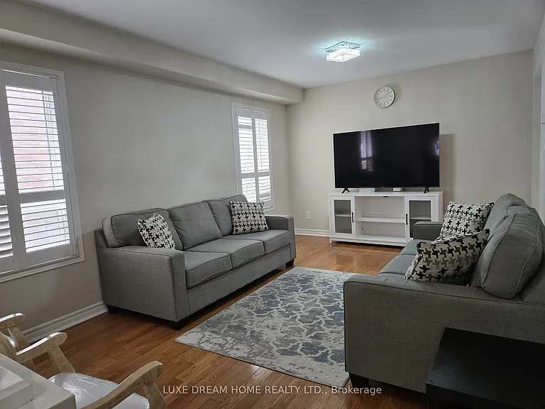 423 Huntington Ridge Dr — Photo 5