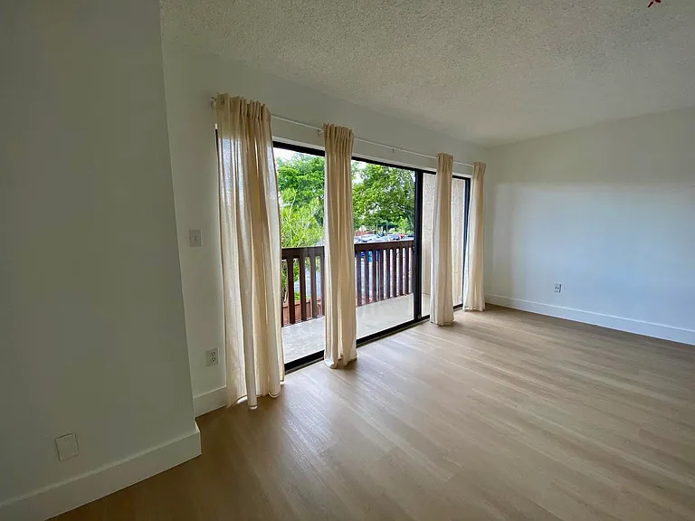 6544 SW 114th Pl #B76 — Photo 5