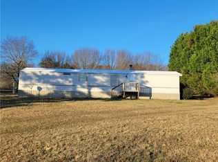 106 Gerald Simmons Dr, Belton, SC 29627