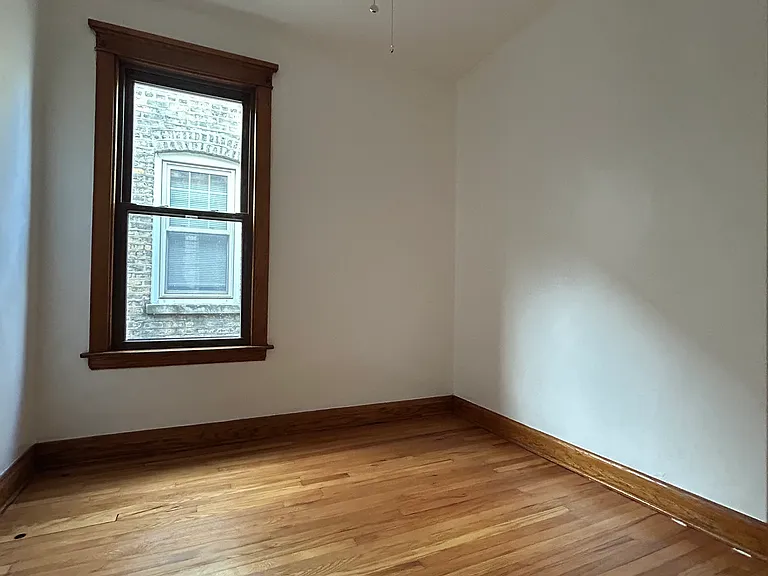 2113 N Springfield Ave #2 — Photo 15