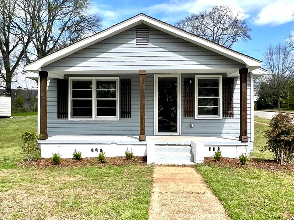 409 E 8th St, Tuscumbia, AL 35674