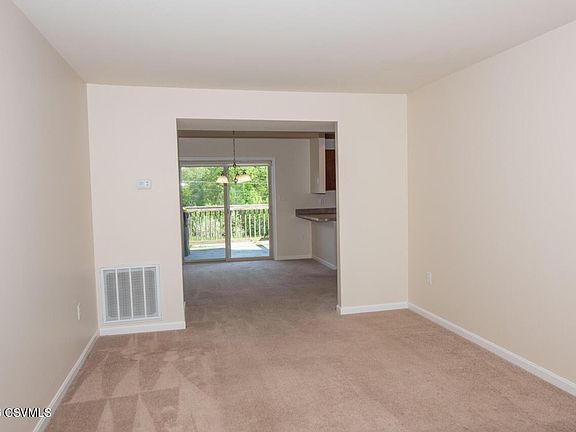 4th image of 35 N Oakwood Ln