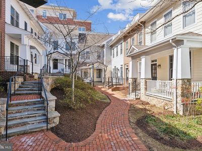 1330 N Danville St, Arlington, VA, 22201