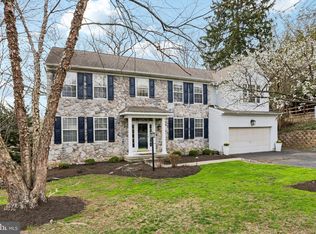 909 W Daffodill Ln, Media, PA 19063