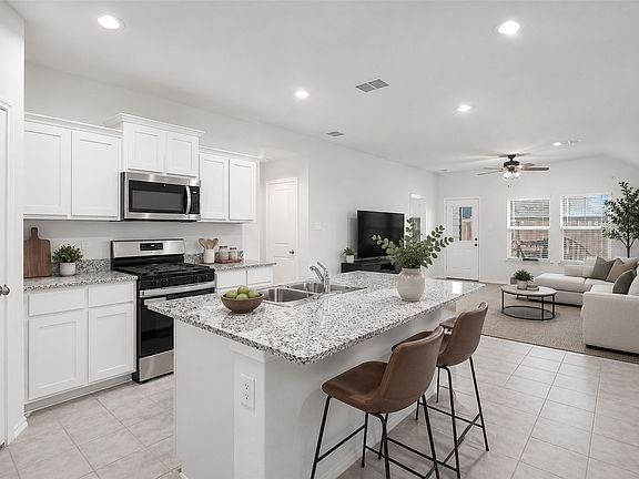 3rd image of 125 Running River Dr