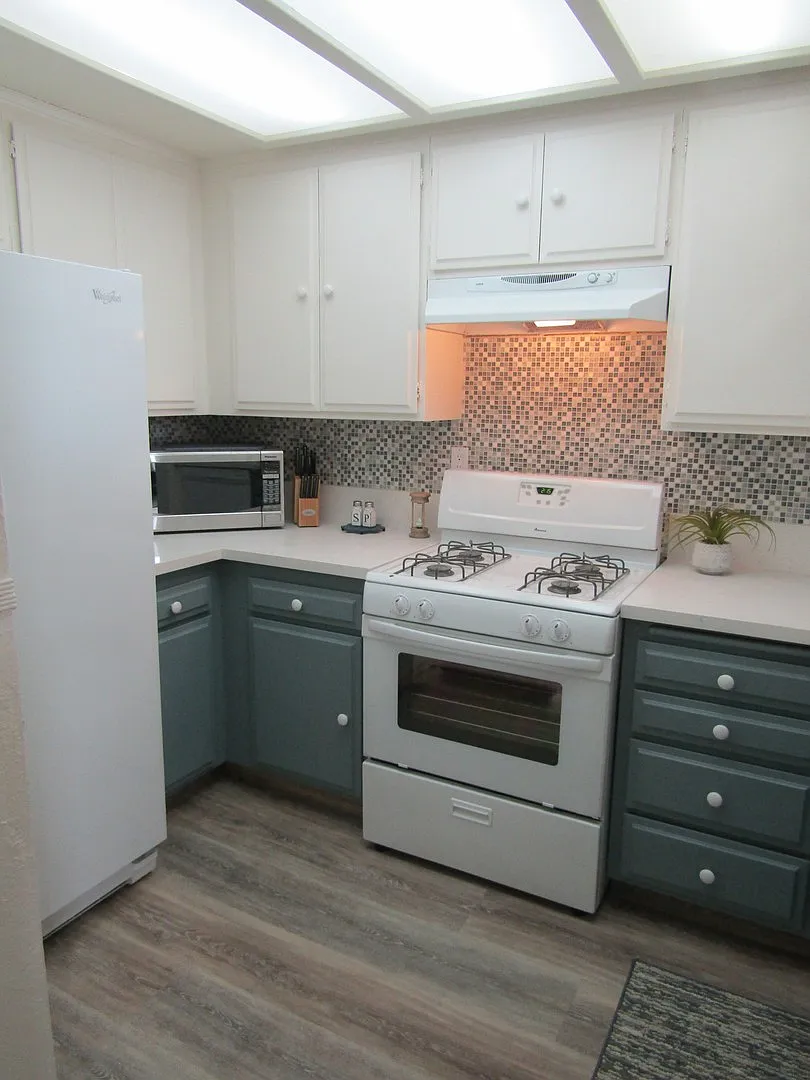 Gorgeous 1 Bed, 1 Bath Updated Condo in Shell Beach, Ample Amenities and All Utilities Included! — Photo 4