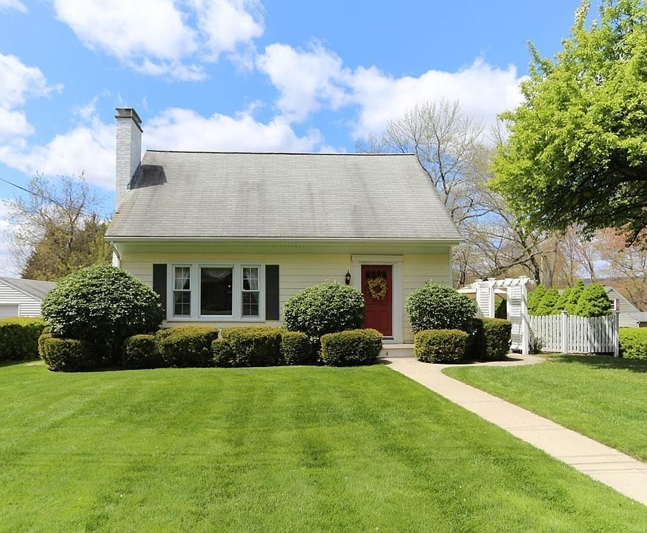 4 Douglas Ave, South Hadley, MA 01075 Zillow