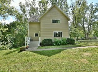 324 High St, Clinton, PA 15026