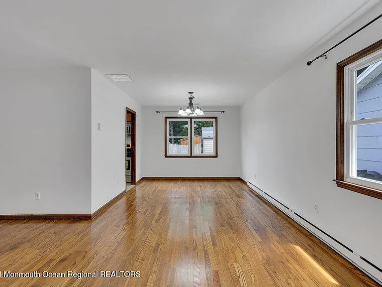802 Laura Herbert Dr — Photo 7