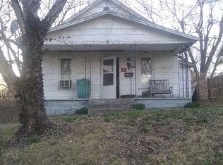 605 E High St, Anna, IL 62906