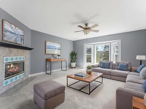 4011 Robin Hood Ln, Traverse City, MI 49686