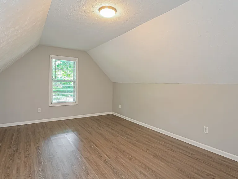 615 Waltman Point Pl — Photo 13