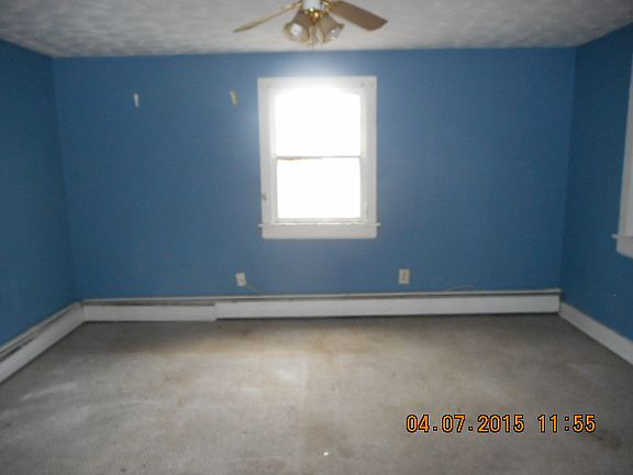 3rd image of 9101 Oak Lawn St