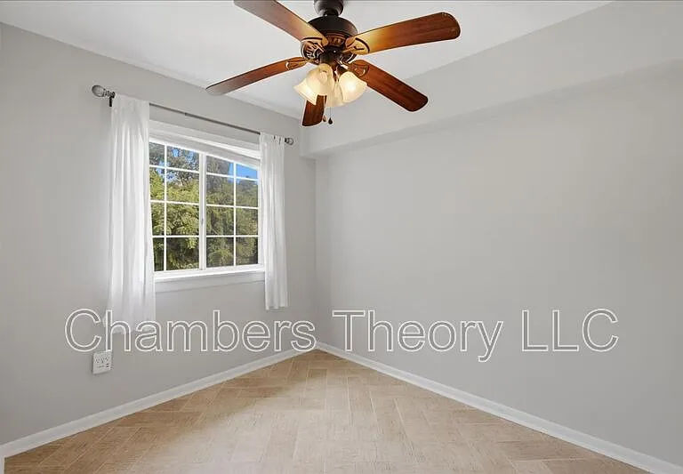 1521 Colonial Dr #304 — Photo 7