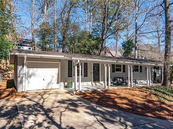 2nd image of 1502 Bubbling Creek Rd NE