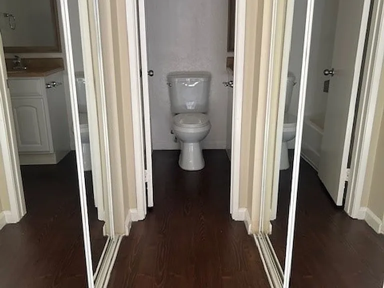 Villa Hermosa Apartments — Photo 48