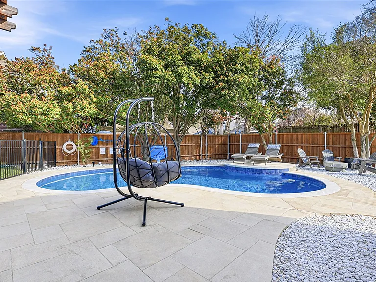 2707 Rochelle Dr — Photo 40