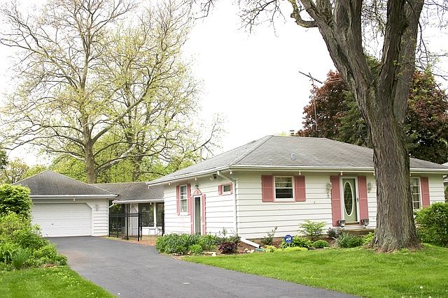 1st image of 131 Hartway Dr
