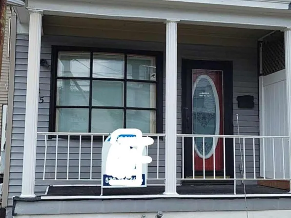 125 W 5th St, Mount Carmel, PA 17851