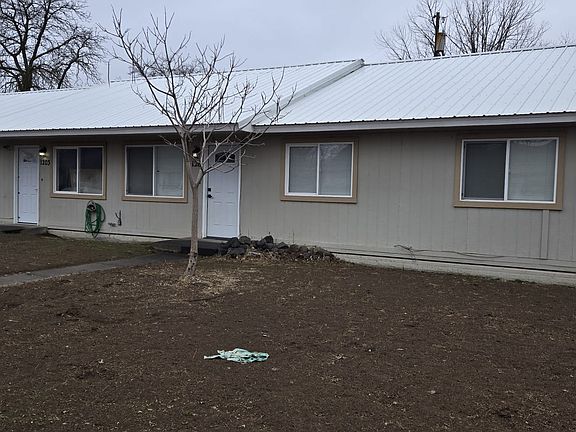 3rd image of 1201 Vandenberg Ave #1201