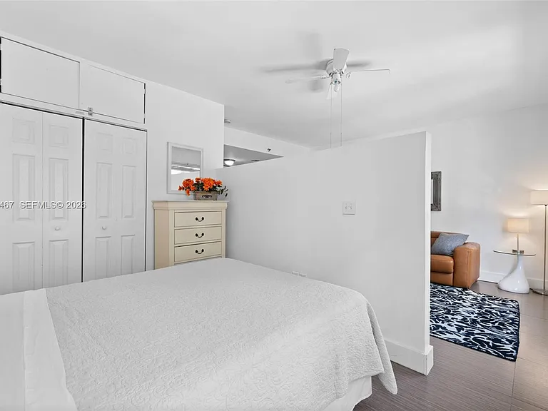 530 Ocean Dr #108 — Photo 20