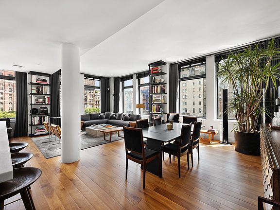 4th image of 34 Leonard St APT 3A