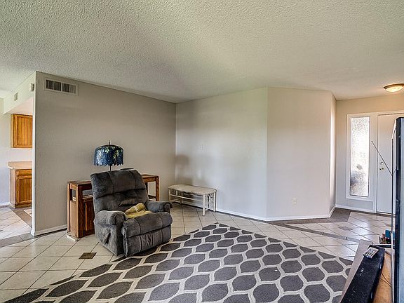 4th image of 7209 W Pasadena Ave