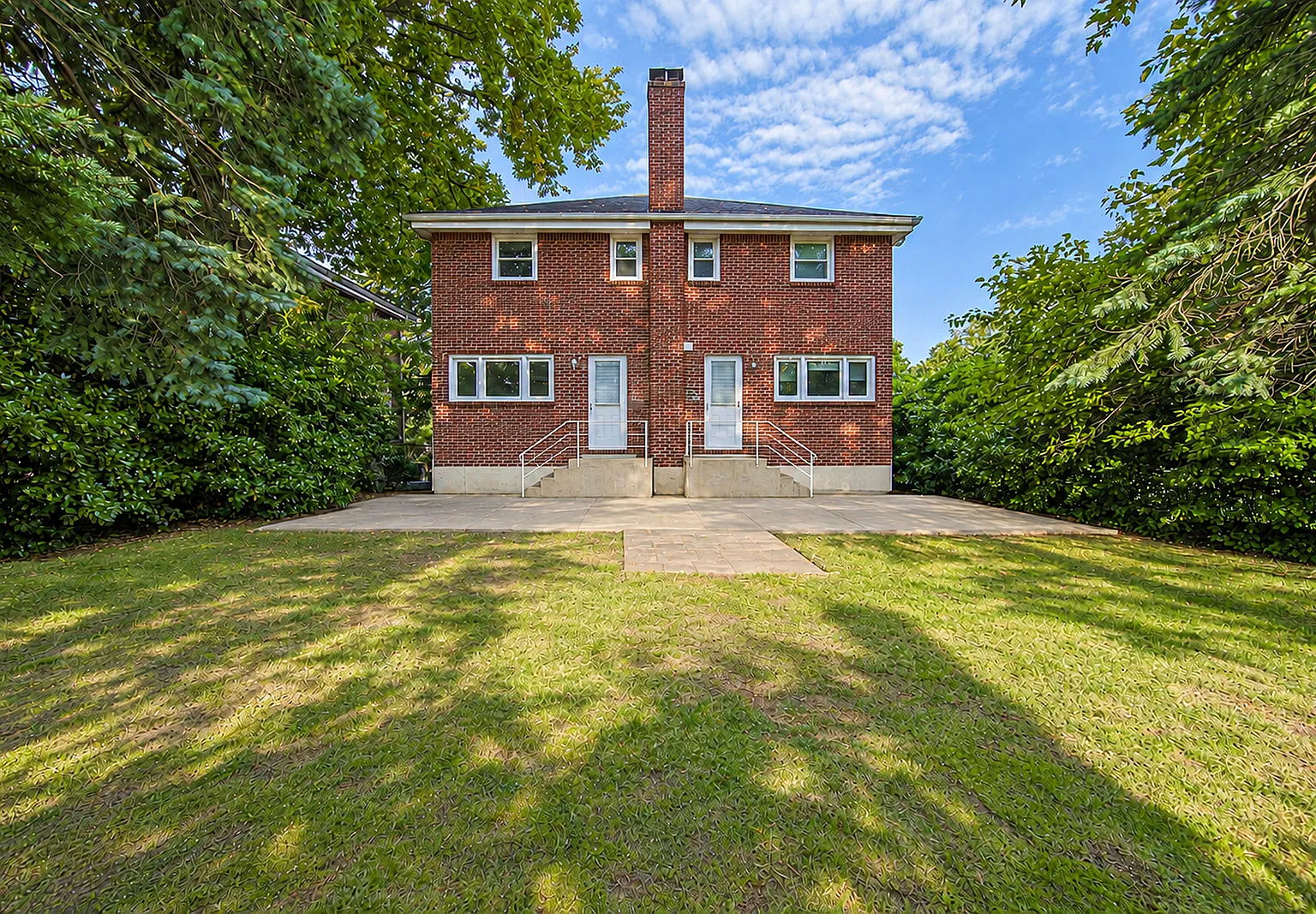 2 bed, $3,200 — Photo 3