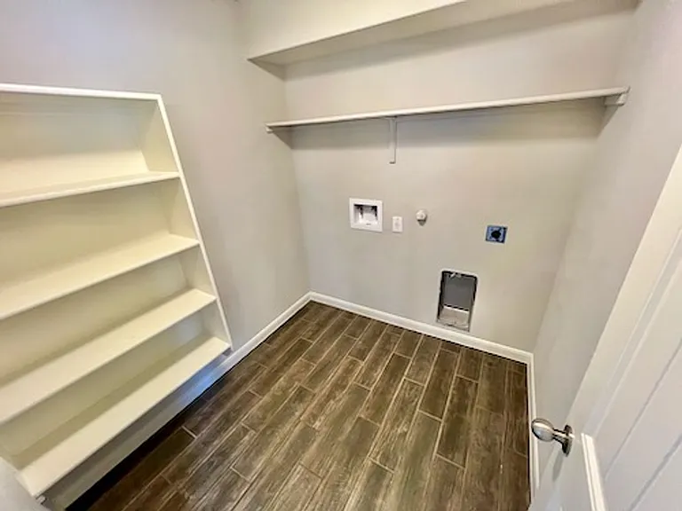 2277 Olive Hill Dr — Photo 27
