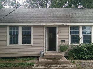 213 Blanche St, Houston, TX 77011