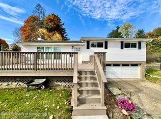 2 Spring Dr, Clarks Green, PA 18411