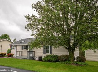 520 Pheasant Ridge Cir, Lancaster, PA 17603