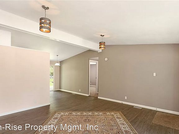 5th image of 3610 Galiano Dr