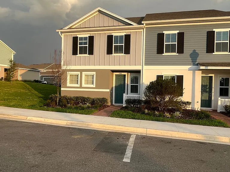 1500 Silver Lining Way — Photo 2