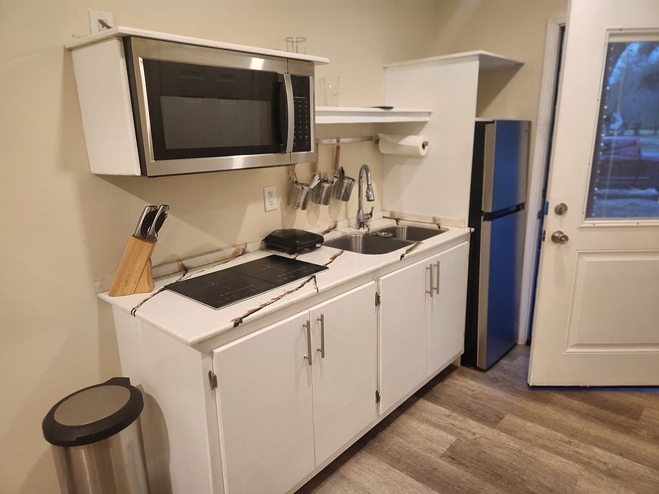 complete kitchen, all appliances included. many cool features