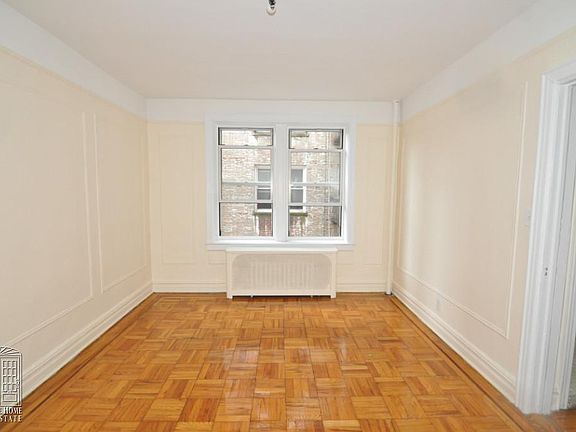 2nd image of 4129 46th St APT 3G